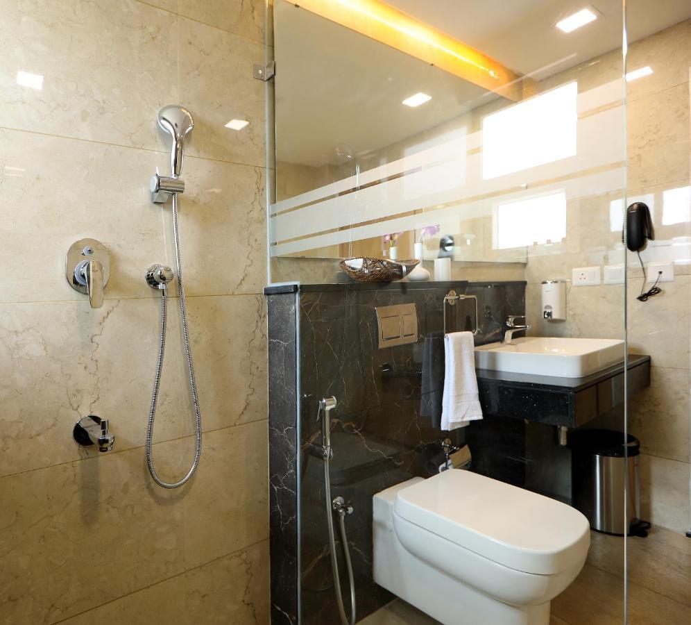 Hotel Flora Charishma Residency Aluva Kochi Exterior foto