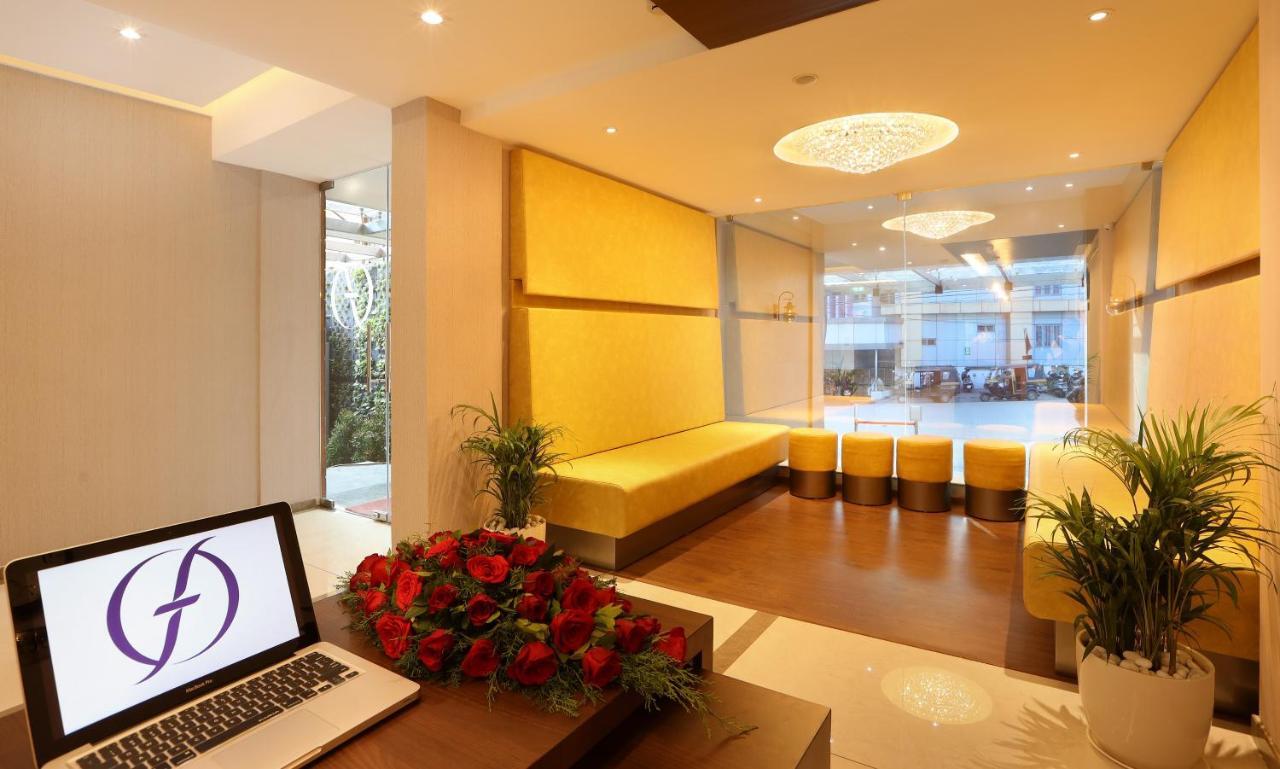 Hotel Flora Charishma Residency Aluva Kochi Exterior foto
