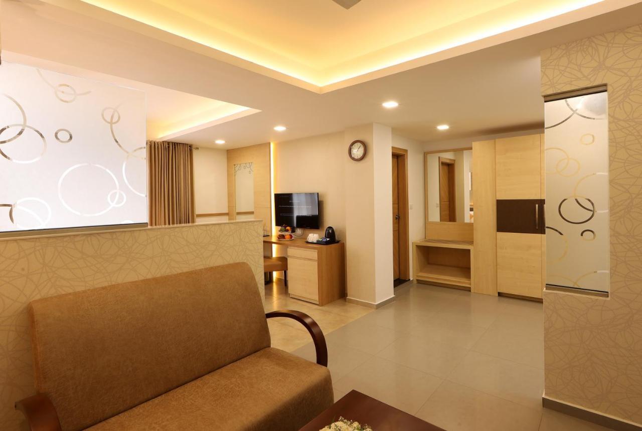 Hotel Flora Charishma Residency Aluva Kochi Exterior foto