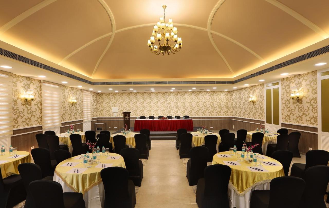 Hotel Flora Charishma Residency Aluva Kochi Exterior foto